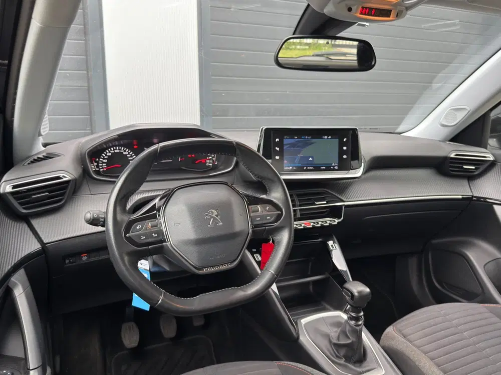 Peugeot 2008 1.2 PureTech BTW FACELIFT uit 2021, foto 13