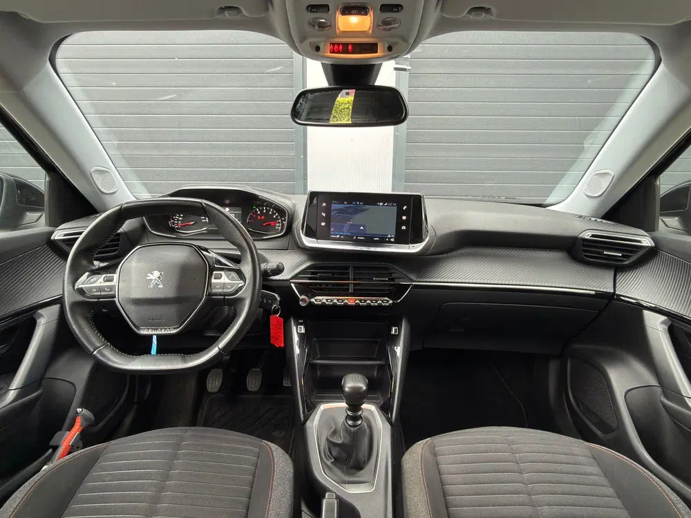 Peugeot 2008 1.2 PureTech BTW FACELIFT uit 2021, foto 9