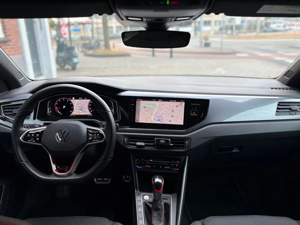 Volkswagen Polo 2.0 TSI GTI FACE LIFT PANO IQ LIGHT ACC CA uit 2022, foto 15