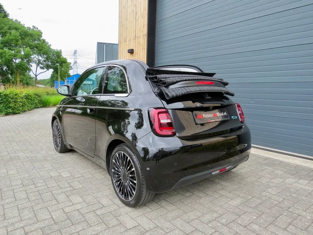 Fiat 500e La Prima cabrio 42 kWh *Carplay *Luxe uitv uit 2024, foto 7