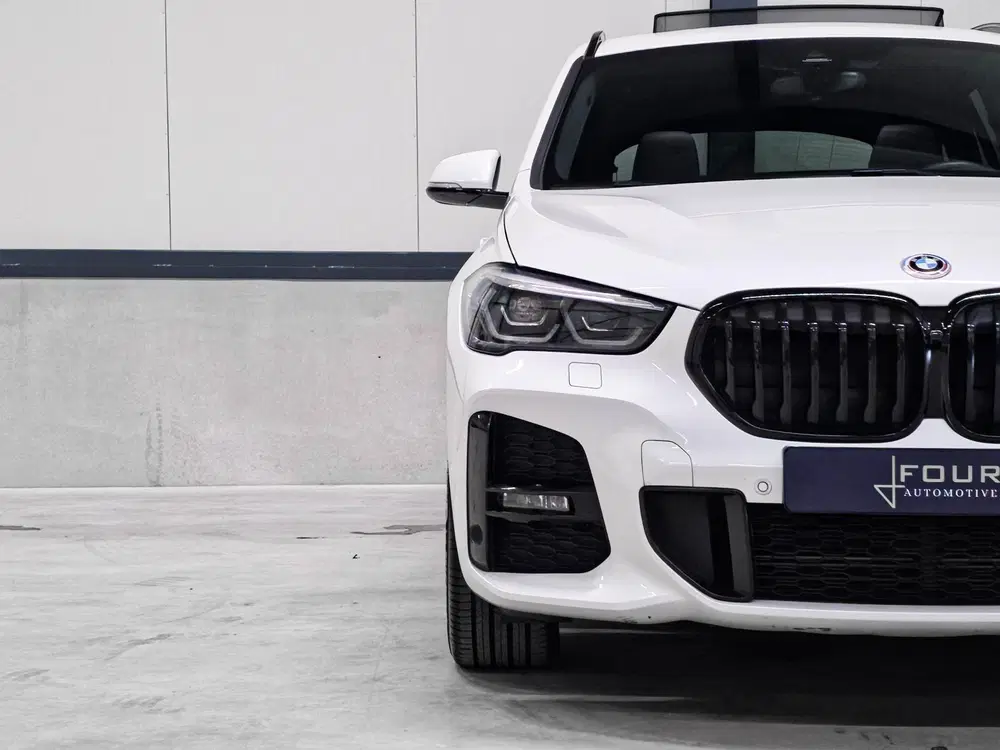 BMW X1 xDrive20i M Sport uit 2020, foto 12