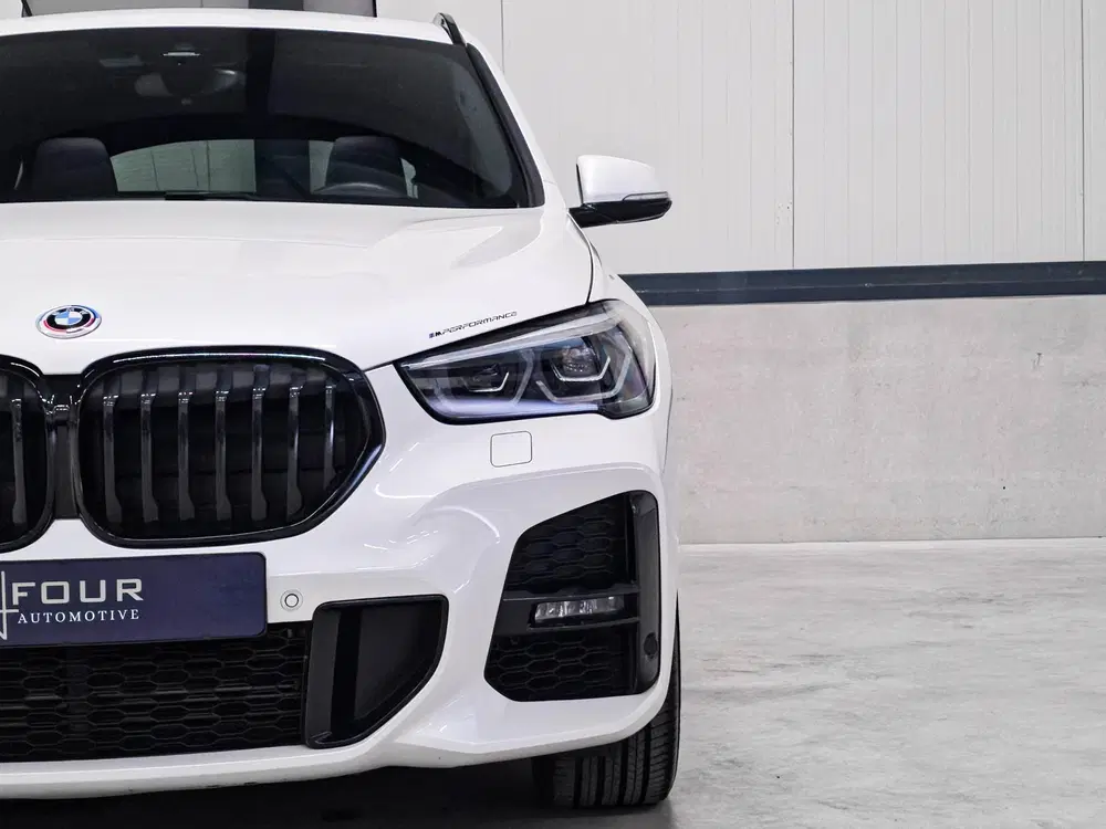 BMW X1 xDrive20i M Sport uit 2020, foto 13