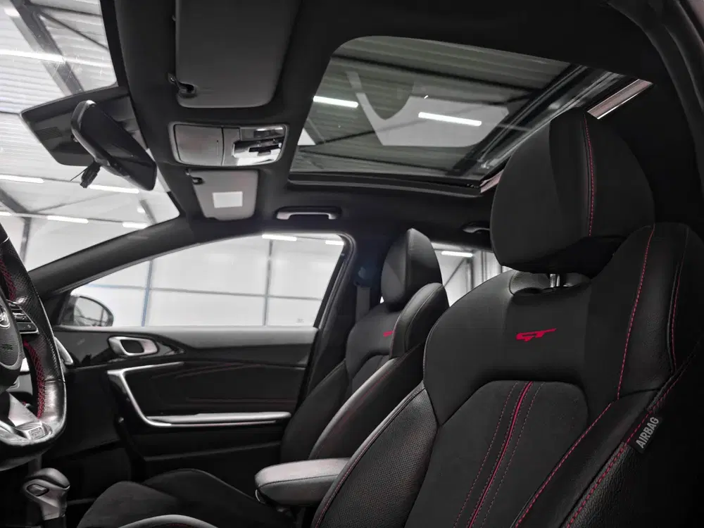 Kia Ceed 1.6 T-GDi GT uit 2020, foto 6