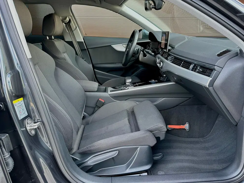 Audi A4 35 TFSI Advanced Edition Automaat uit 2023, foto 14