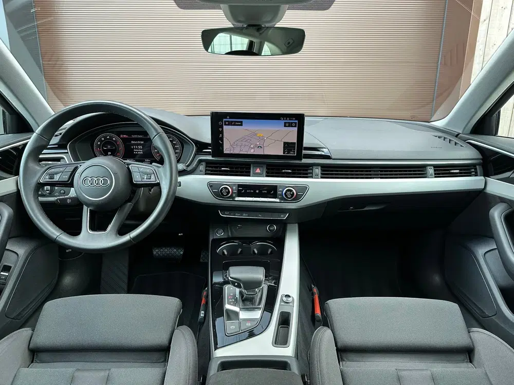 Audi A4 35 TFSI Advanced Edition Automaat uit 2023, foto 2