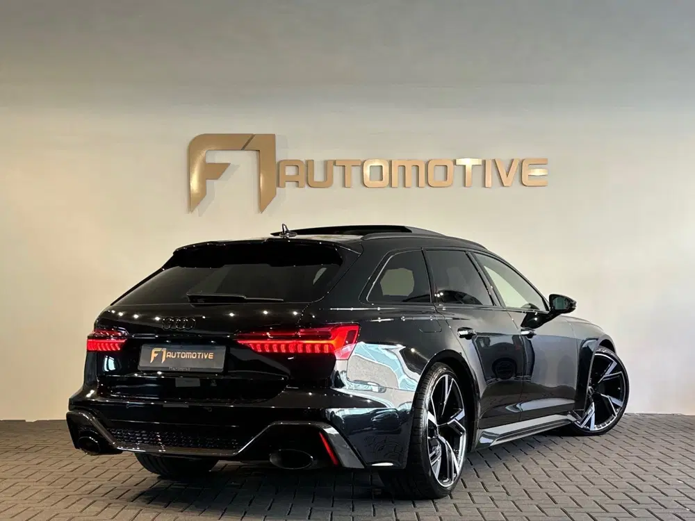 Audi RS6 4.0 TFSI quattro Pano uit 2021, foto 3