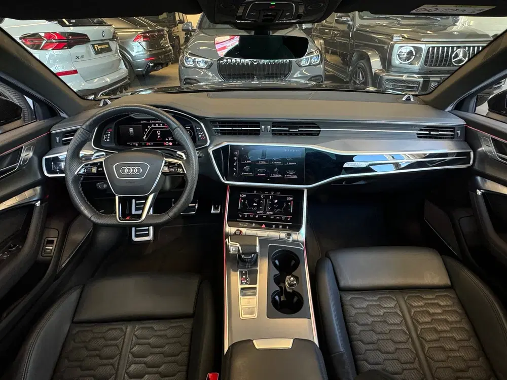 Audi RS6 4.0 TFSI quattro Pano uit 2021, foto 4