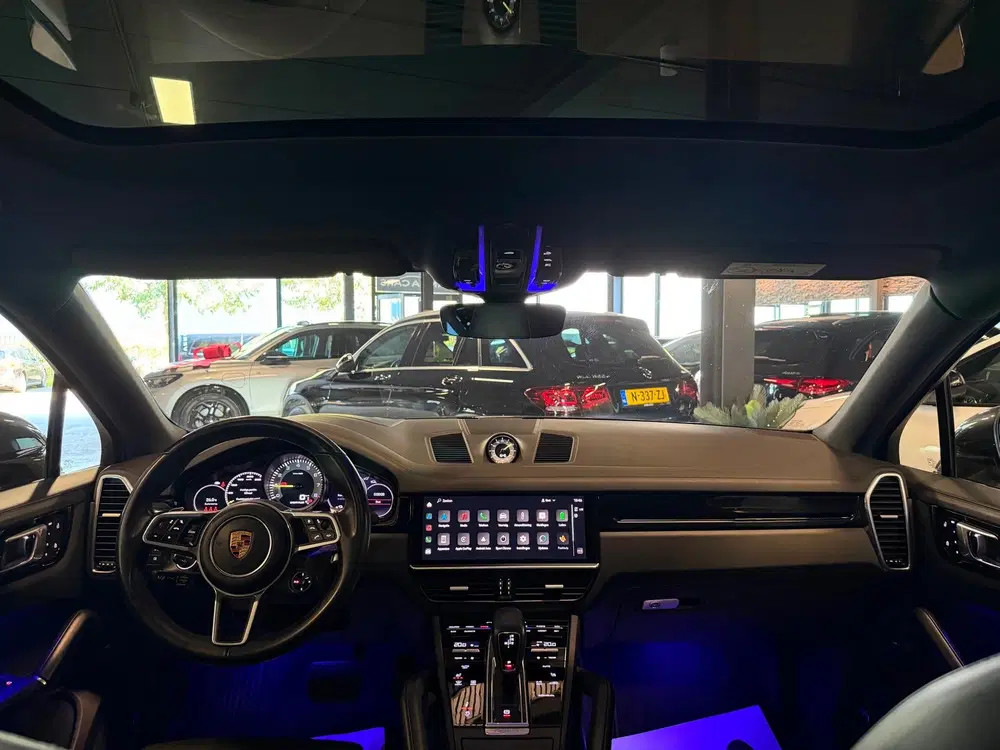 Porsche Cayenne Cayenne Coupé 3.0 E-Hybrid PANO uit 2022, foto 3