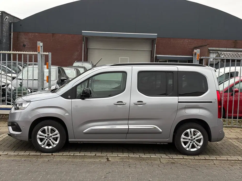 Toyota Proace City 1.2 Turbo Team D uit 2024, foto 4