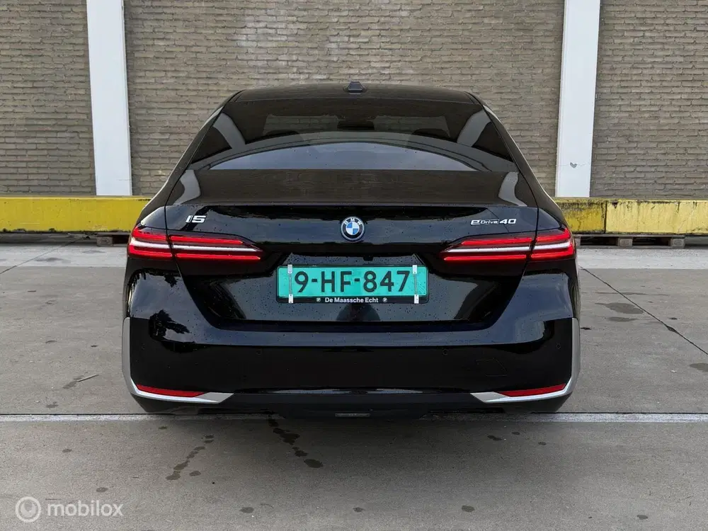 BMW i5 eDrive40 Full Option Dealer Onderhouden 20 uit 2024, foto 6