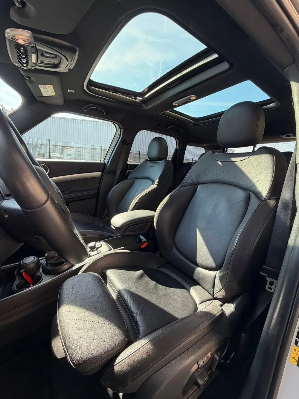 Mini Countryman 1.5 Cooper S E ALL4 PHEV uit 2022, foto 14