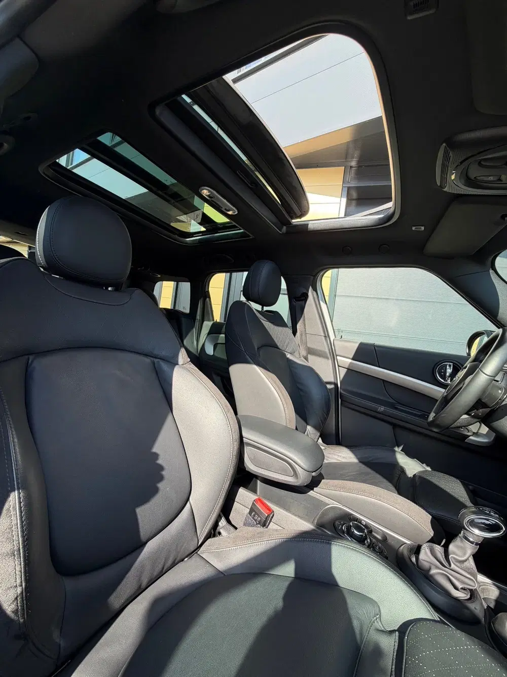 Mini Countryman 1.5 Cooper S E ALL4 PHEV uit 2022, foto 15