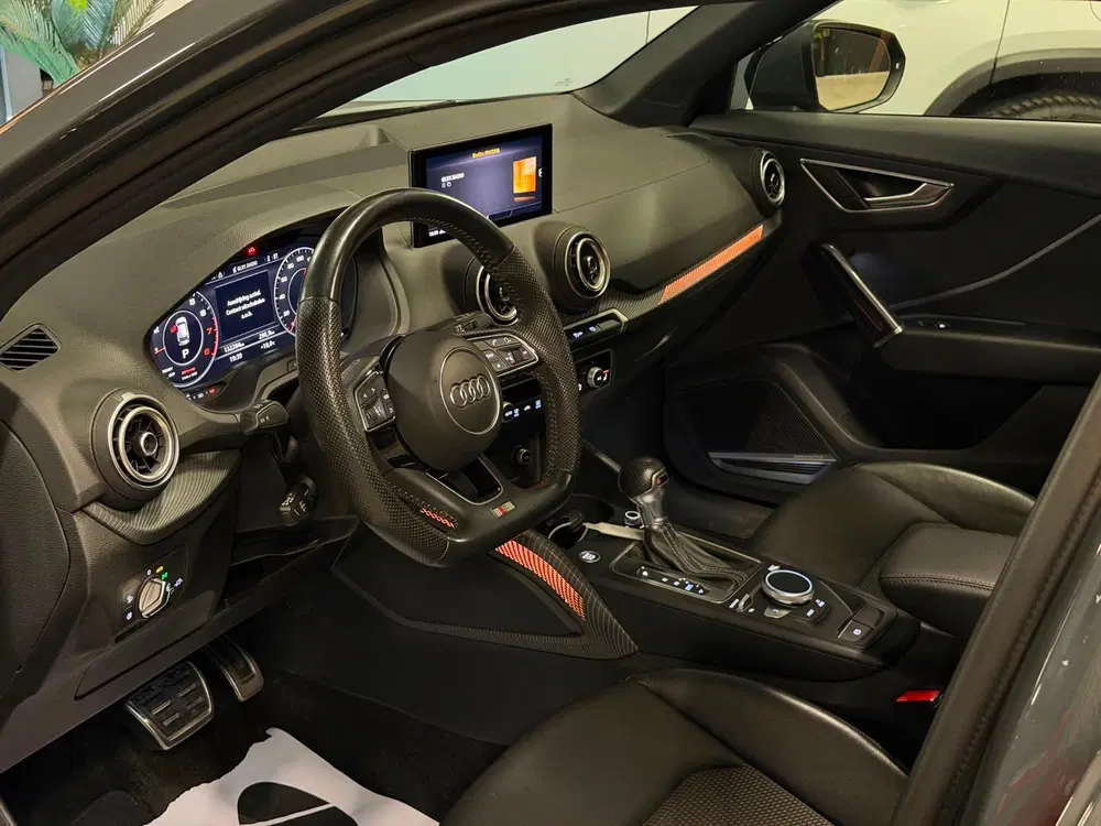 Audi Q2 35 TFSI 3X S-Line uit 2020, foto 11