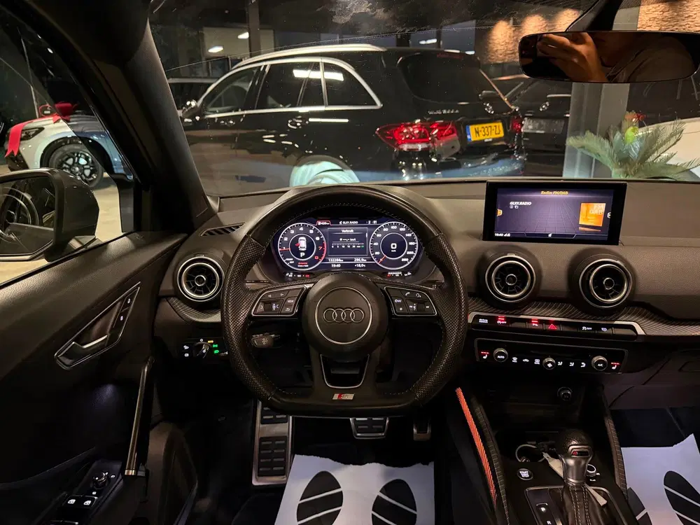 Audi Q2 35 TFSI 3X S-Line uit 2020, foto 12
