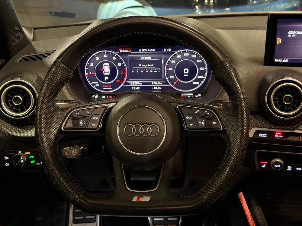 Audi Q2 35 TFSI 3X S-Line uit 2020, foto 13