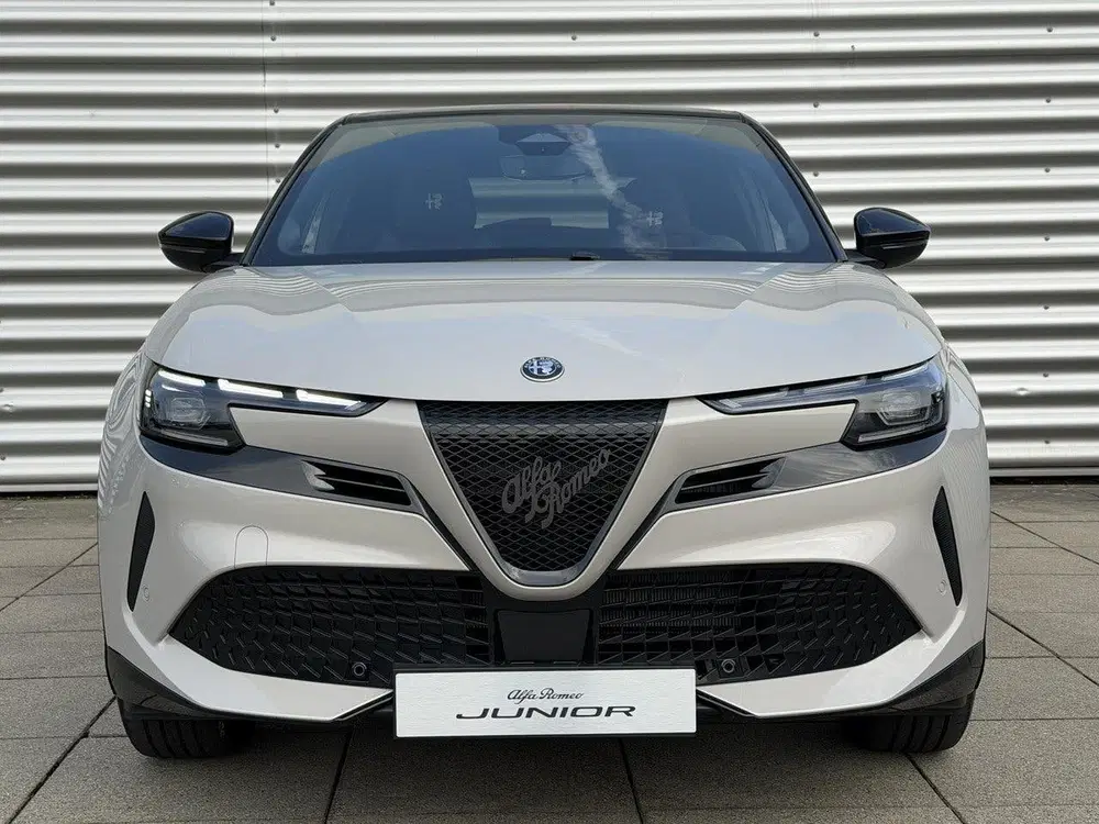 Alfa Romeo Junior Elettrica Sport Speciale 54 kWh uit 2026, foto 2
