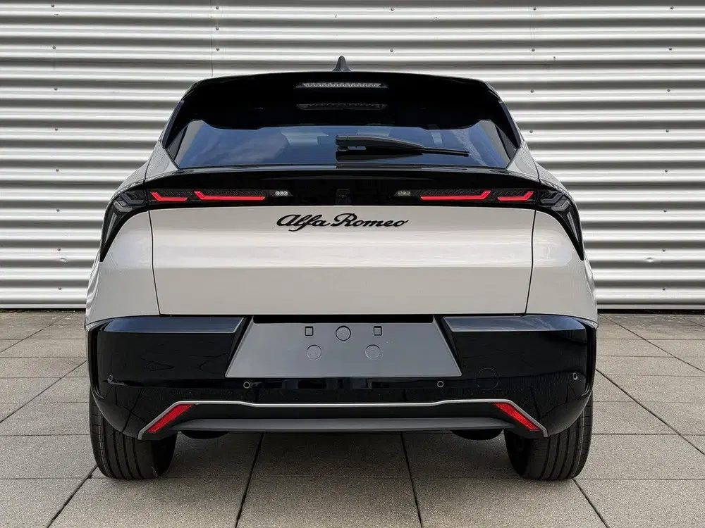 Alfa Romeo Junior Elettrica Sport Speciale 54 kWh uit 2026, foto 5