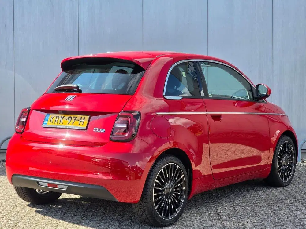 Fiat 500 La Prima 42 kWh Navigatie uit 2024, foto 6