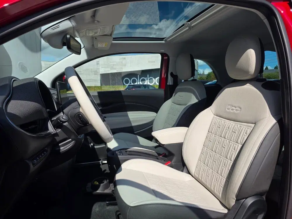 Fiat 500 La Prima 42 kWh Navigatie uit 2024, foto 7
