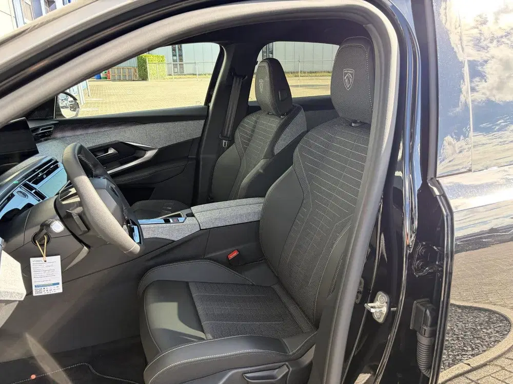 Peugeot 3008 1.2 Hybrid 145 GT (bj 2026 uit 2026, foto 14