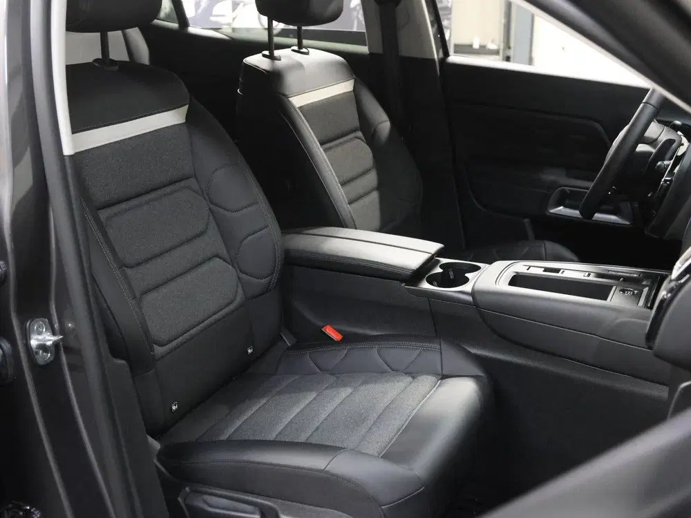 Citroën C5 Aircross 1.2 Hybrid 136PK Max uit 2025, foto 9