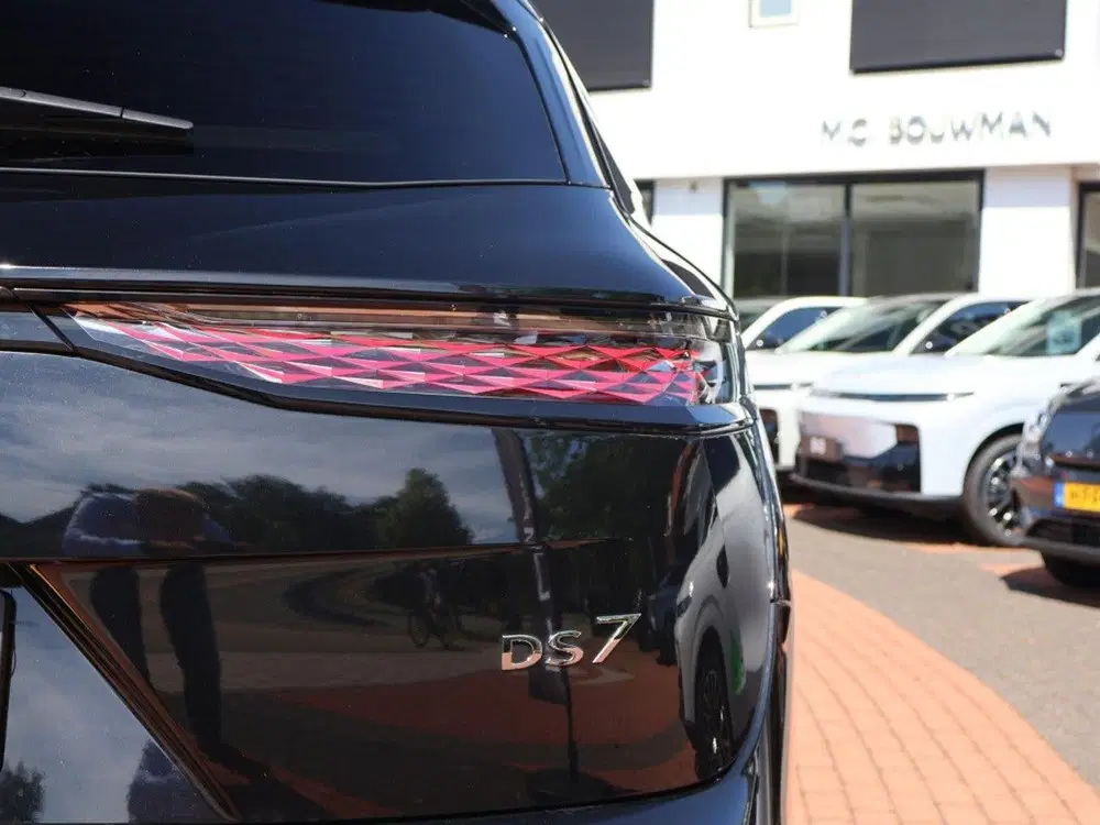 DS Automobiles DS 7 DS DS 7 E-TENSE Plug-in hybride 225PK eEAT uit 2026, foto 11