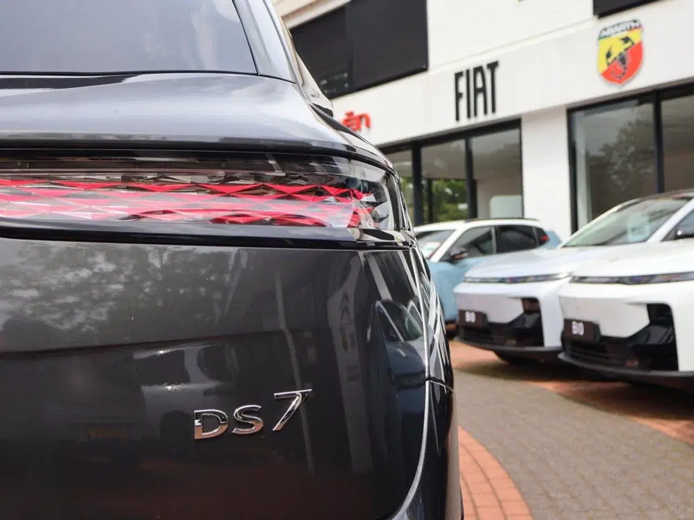 DS Automobiles DS 7 DS DS 7 E-TENSE Plug-in hybride 225PK eEAT uit 2026, foto 12