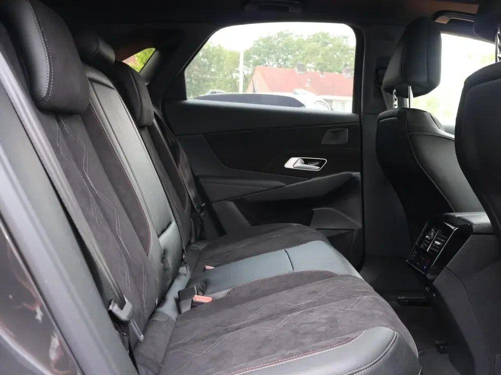 DS Automobiles DS 7 DS DS 7 E-TENSE Plug-in hybride 225PK eEAT uit 2026, foto 7