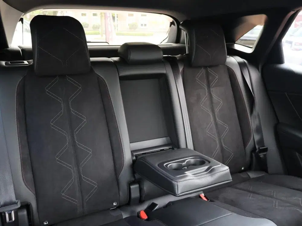 DS Automobiles DS 7 DS DS 7 E-TENSE Plug-in hybride 225PK eEAT uit 2026, foto 8