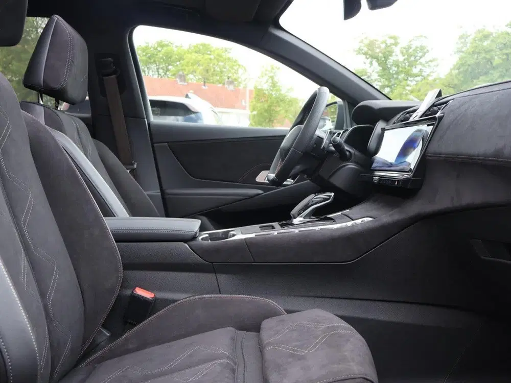DS Automobiles DS 7 DS DS 7 E-TENSE Plug-in hybride 225PK eEAT uit 2026, foto 6