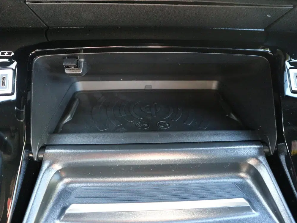 Peugeot 2008 1.2 Hybrid 145 GT uit 2026, foto 14