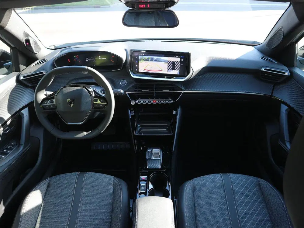 Peugeot 2008 1.2 Hybrid 145 GT uit 2026, foto 7