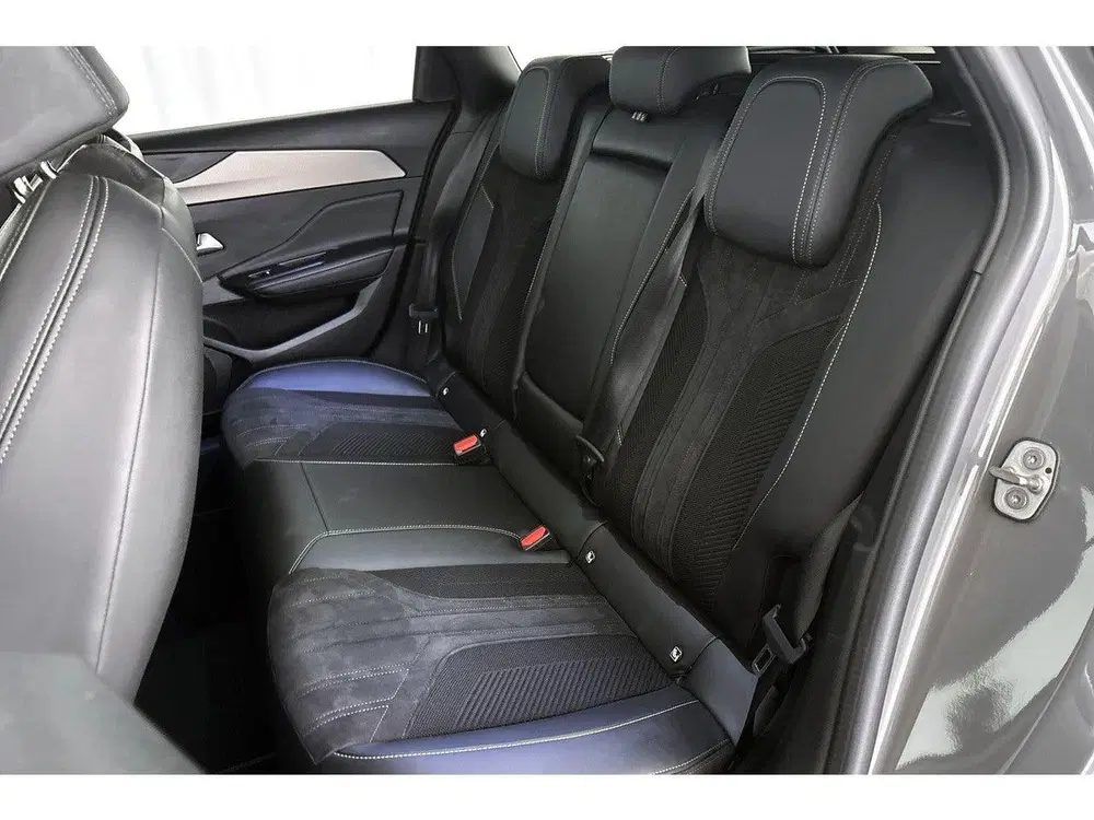 Peugeot 308 SW 1.6 Plug-in Hybrid 180 GT Pano Trekhaak uit 2024, foto 11