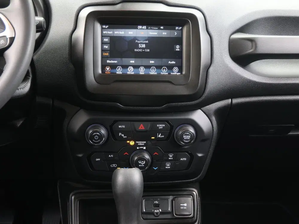 Jeep Renegade 150pk Longitude Automaat uit 2021, foto 14