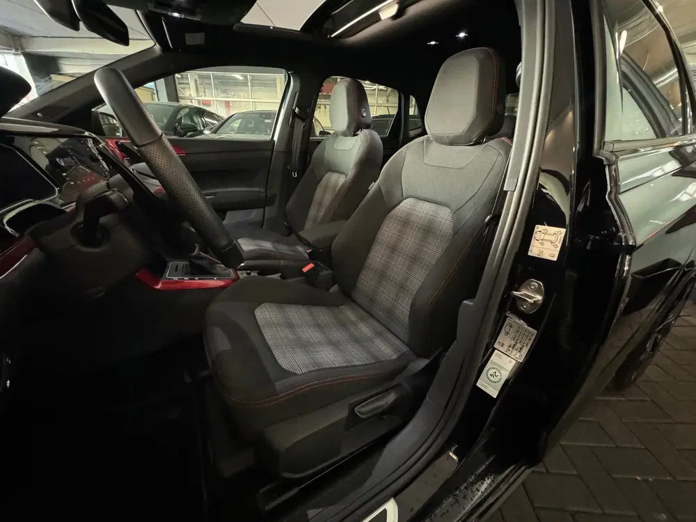 Volkswagen Polo 2.0 TSI GTI Pano uit 2023, foto 6