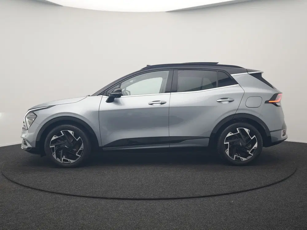 Kia Sportage 1.6 T-GDi Hybrid MHEV GT-Line 180pk Dealer uit 2023, foto 2