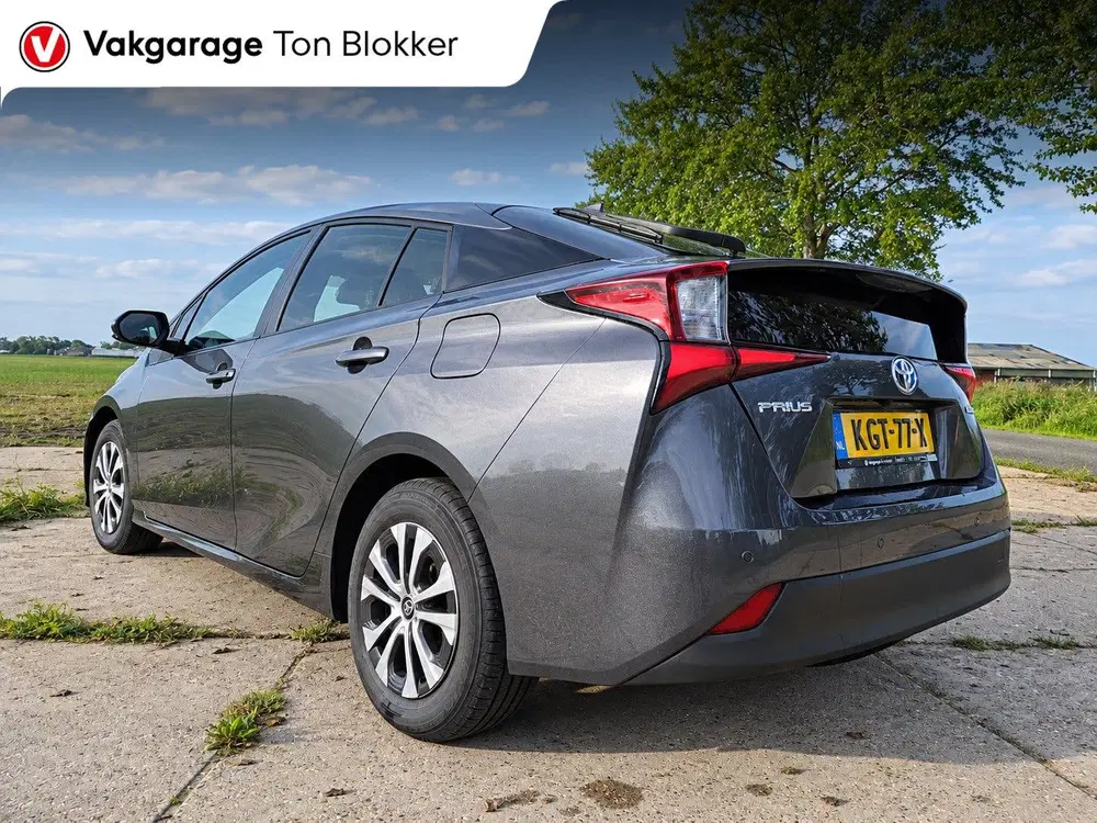 Toyota Prius 1.8 Dynamic uit 2021, foto 5