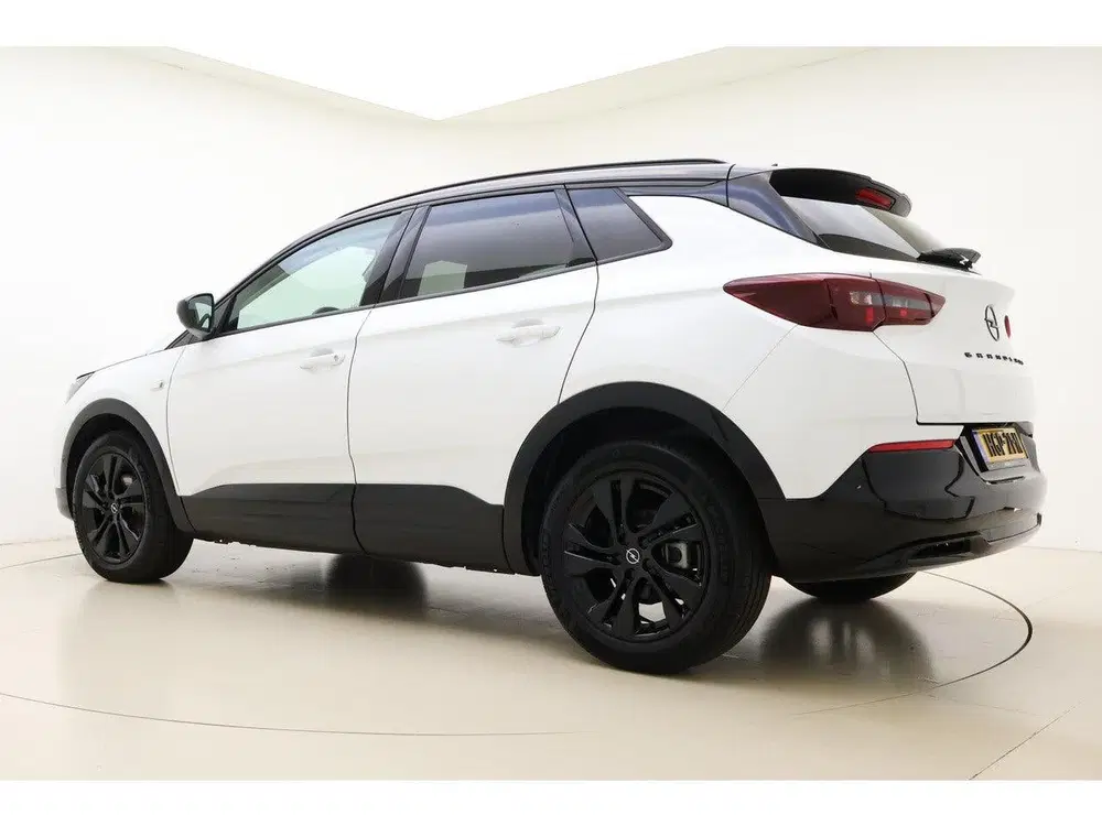 Opel Grandland 1.2 Turbo GS Black Pack uit 2024, foto 12