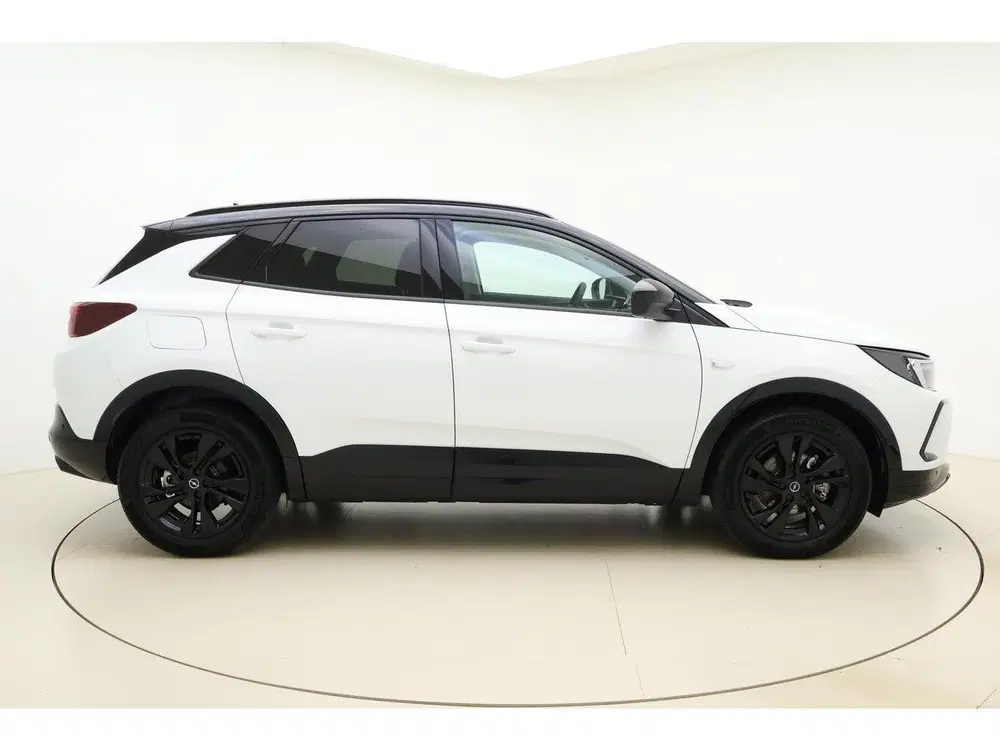 Opel Grandland 1.2 Turbo GS Black Pack uit 2024, foto 9