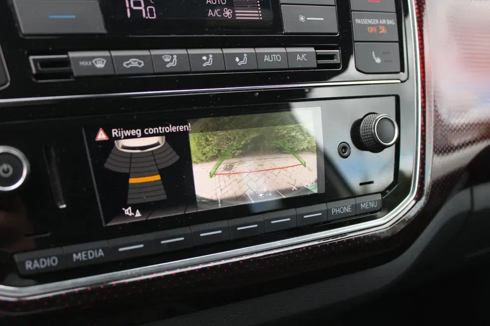 Volkswagen up! 1.0 GTI BeatsAudio Panodak Camera RIJKLAAR uit 2020, foto 8