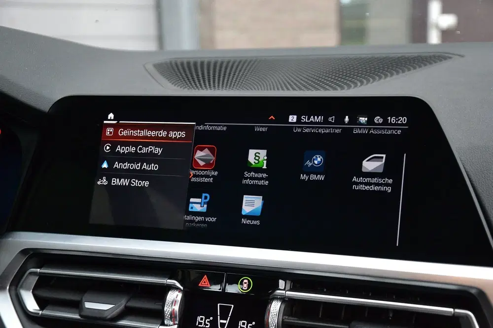 BMW 3-serie 318i Automaat M-Sport uit 2020, foto 12
