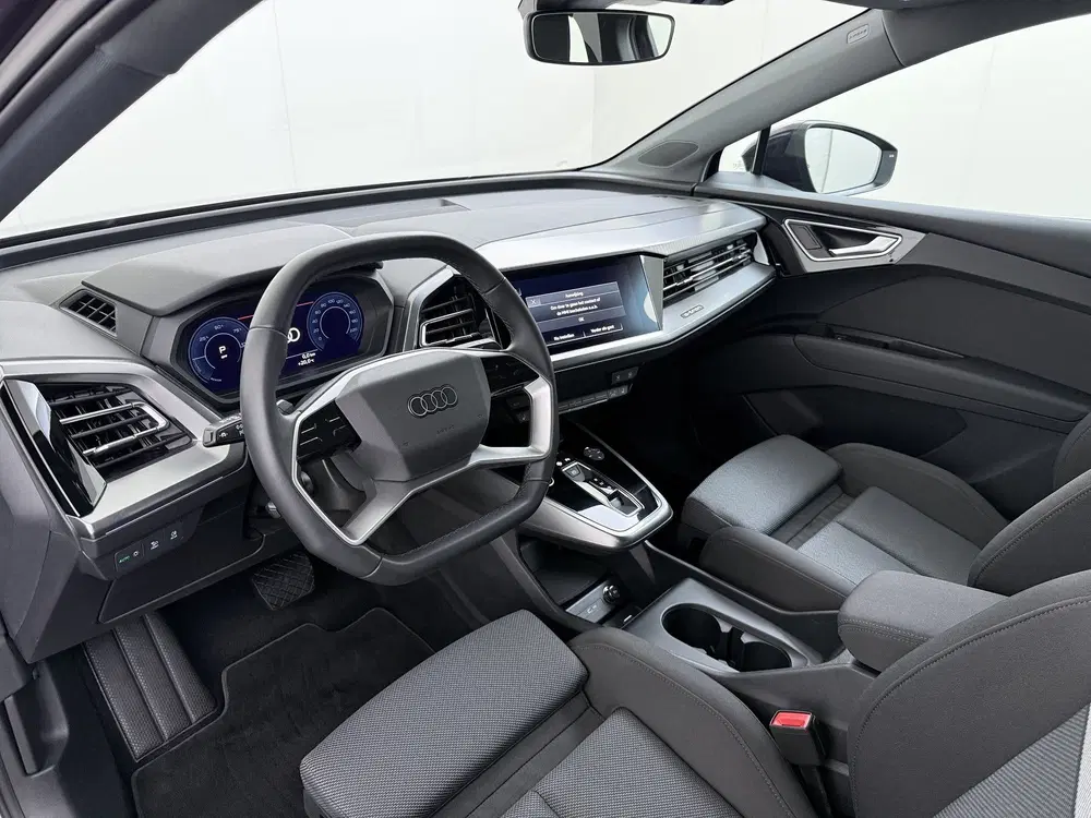 Audi Q4 e-tron 40 82kWh Trekhaak Matrix Led 19" Sportst.+ uit 2021, foto 10