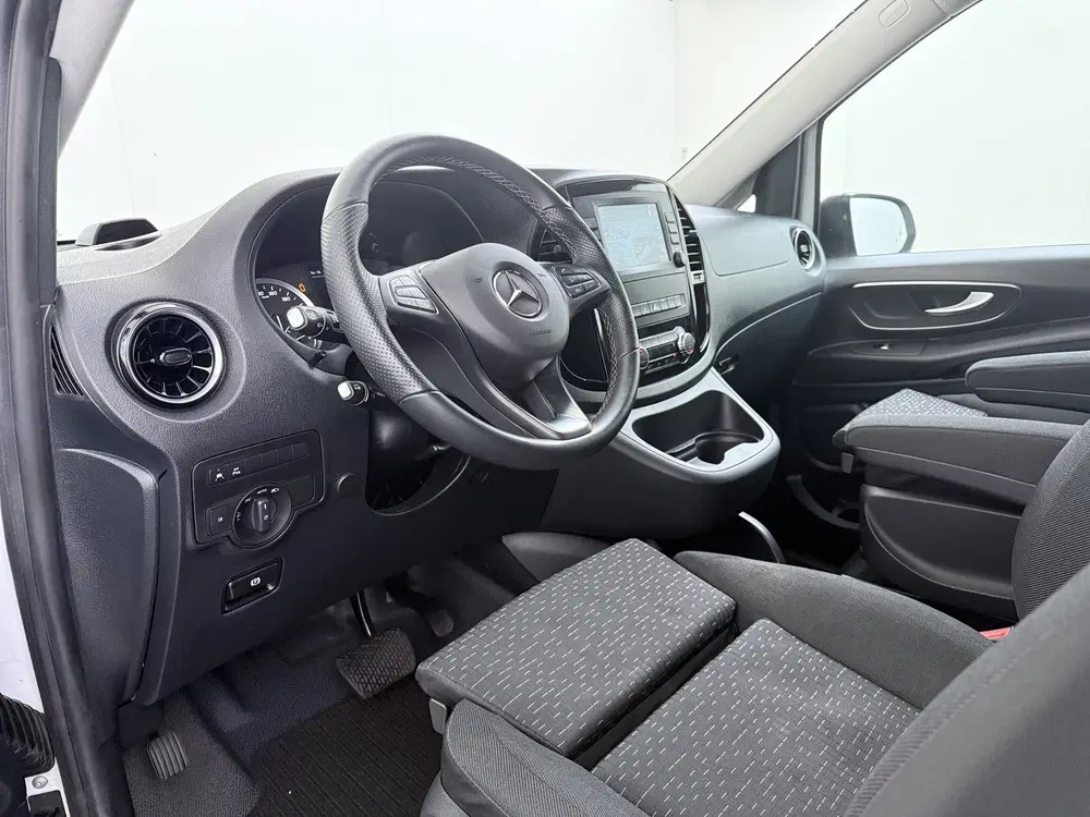 Mercedes-Benz Vito 116CDI 164pk AUT-9 Navi *Sortimo Kasten* uit 2023, foto 3
