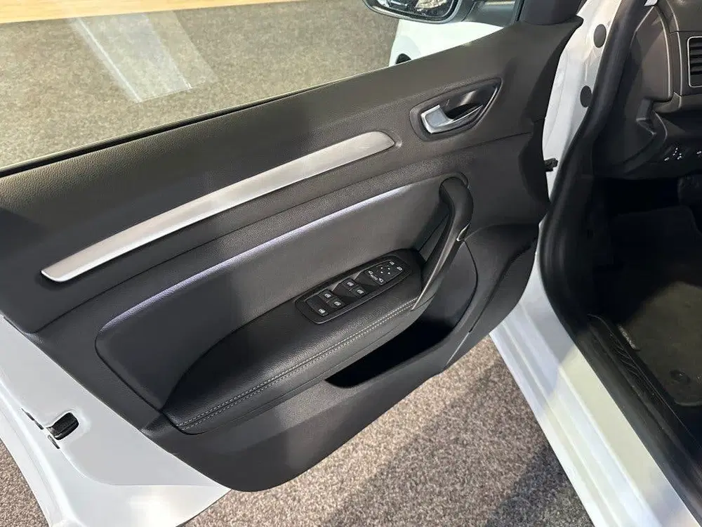 Renault Megane 1.3 TCE INTENS NAP l PANORAMA l CAMERA l H uit 2022, foto 12
