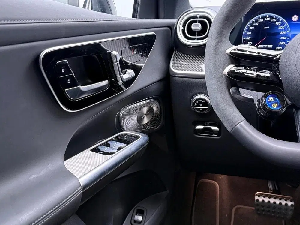 Mercedes-Benz GLC AMG 43 4MATIC uit 2025, foto 12