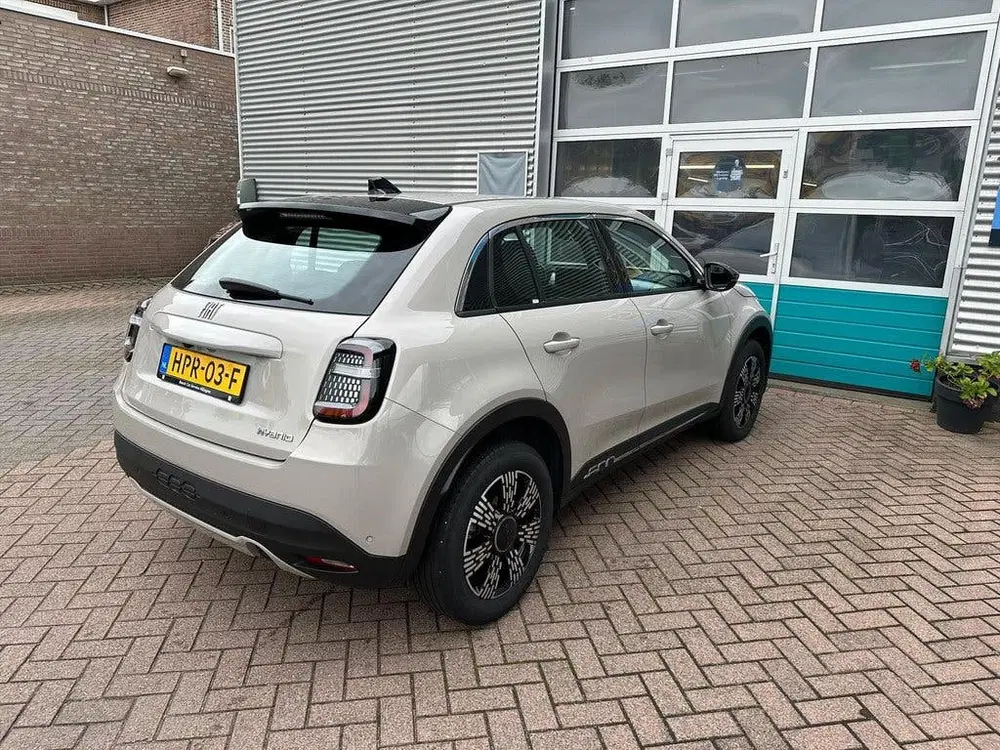 Fiat 600 1.2 Hybrid Urban (bj 2025 uit 2025, foto 4
