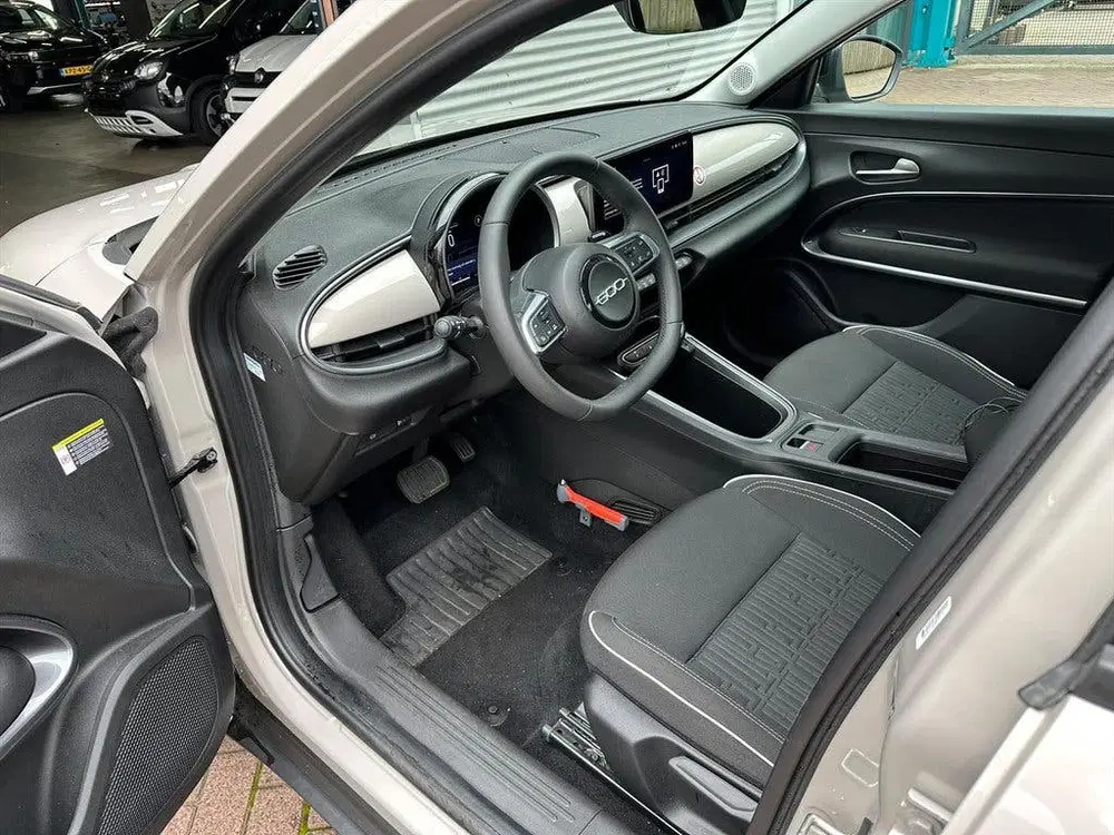 Fiat 600 1.2 Hybrid Urban (bj 2025 uit 2025, foto 8