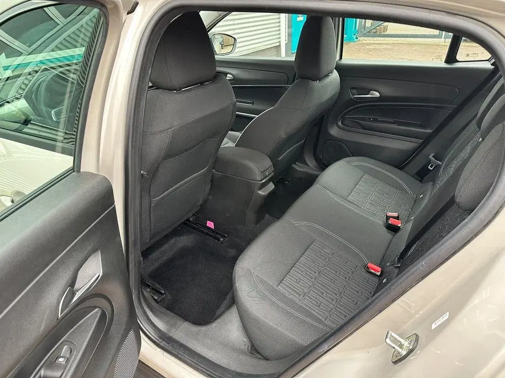 Fiat 600 1.2 Hybrid Urban (bj 2025 uit 2025, foto 9