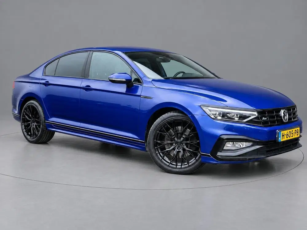 Volkswagen Passat 2.0 TSI 4Motion Elegance Business R uit 2020, foto 2