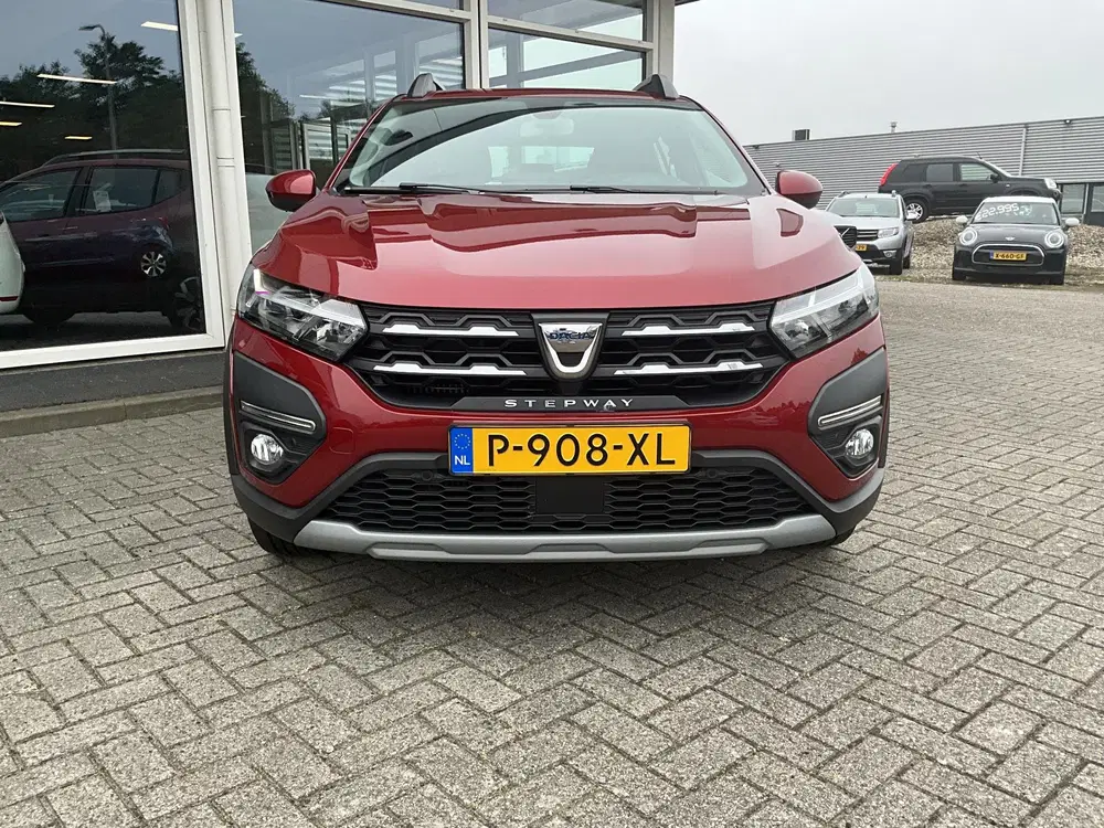 Dacia Sandero 1.0 TCe 90 Comfort uit 2022, foto 2